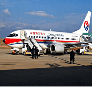 三亚机场物流航空快运业稳步发展的原因是什么？